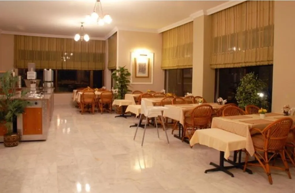 Rosy Hotel Marmaris 2*,